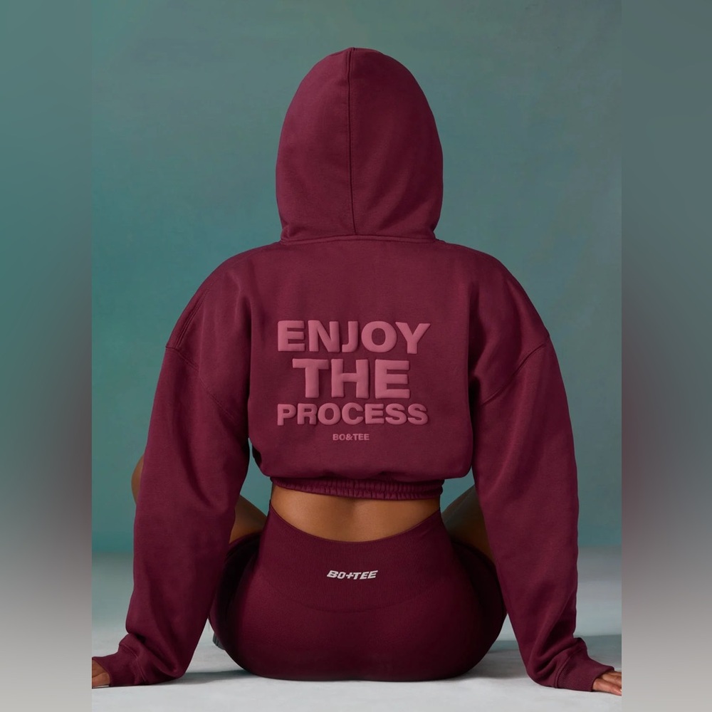 Bo+Tee Cropped Hoodie